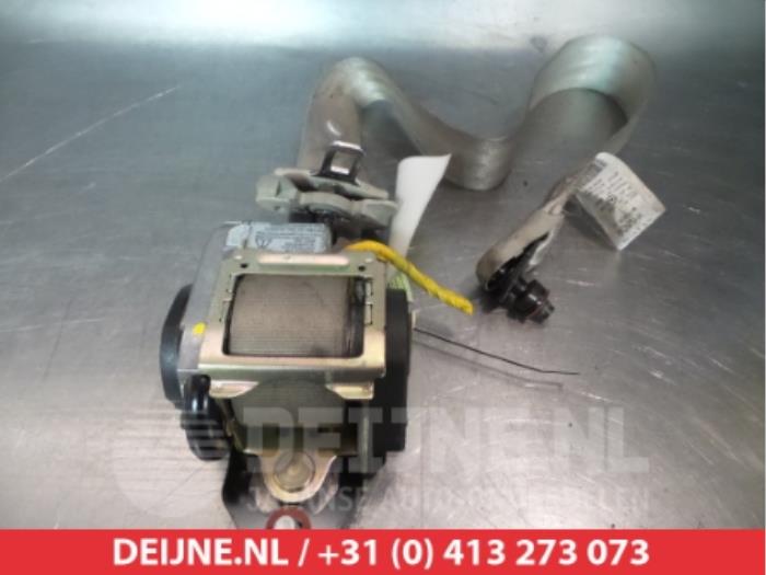 Hyundai Sonata Front seatbelt, left O314706