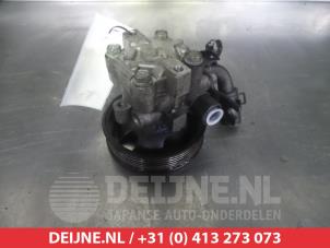 Kia Carens Lenkkraftverstärker Pumpe O331366 foto 2