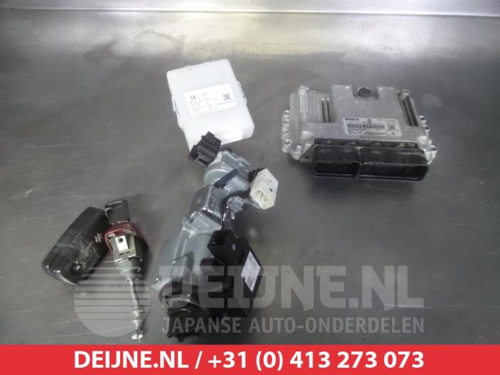 Gebruikte Computer Motormanagement Suzuki SX4 (EY/GY) 1.9 DDiS Prijs op aanvraag aangeboden door V.Deijne Jap.Auto-onderdelen BV