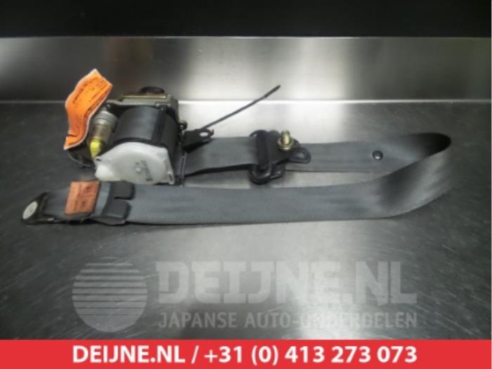 Suzuki Baleno Front seatbelt, right O315381