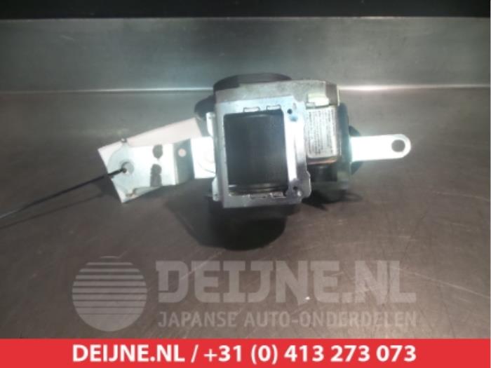 Suzuki Wagon R+ Front seatbelt, right O315394