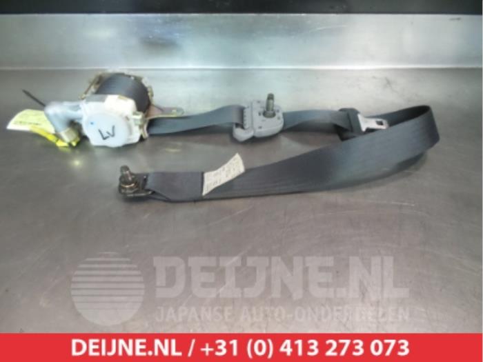 Daihatsu Cuore Sicherheitsgurt links vorne O314878
