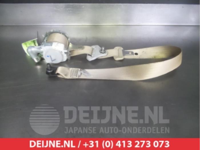 Daihatsu Cuore Sicherheitsgurt links vorne O314879