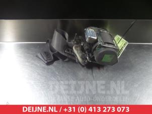 Mazda 323 Front seatbelt, right O314995 photo 2
