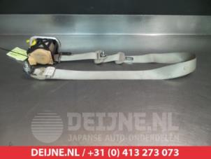 Gebruikte Veiligheidsgordel links-voor Mazda CX-7 2.3 MZR DISI Turbo 16V Prijs € 75,00 Margeregeling aangeboden door V.Deijne Jap.Auto-onderdelen BV