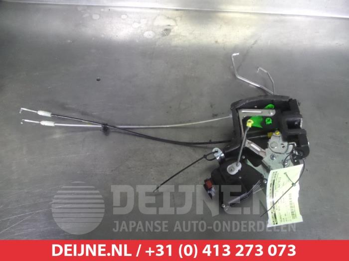 Kia Rio Deurslot Mechaniek 4Deurs rechts-voor O280921