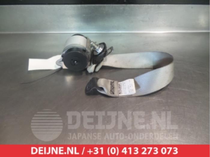 Mitsubishi Outlander Rear seatbelt, left O315757