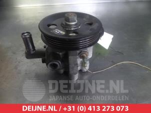 Chevrolet Aveo Power steering pump O330741 photo 2