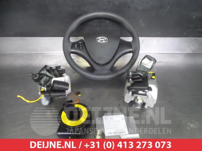 Hyundai I30 Airbag Sets + Modules voorraad Onderdelenlijn.nl