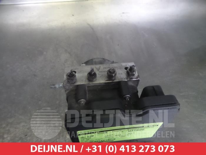 Gebruikte ABS Pomp Toyota GT 86 (ZN) 2.0 16V Prijs € 200,00 Margeregeling aangeboden door V.Deijne Jap.Auto-onderdelen BV