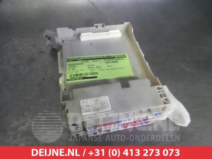 Toyota GT86 Fuse box O350335