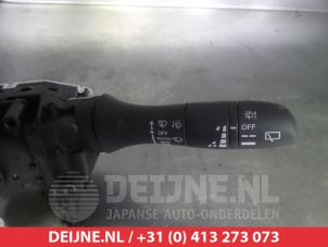 Nissan Qashqai Combischakelaar Stuurkolom O308544 foto 2