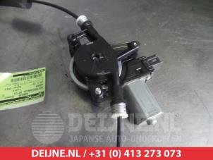 Mazda CX-3 Ruitmechaniek 4Deurs links-achter O290306 foto 3