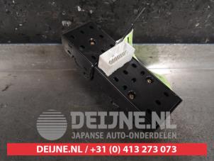 Kia Sorento Multi-functional window switch O311825 photo 2