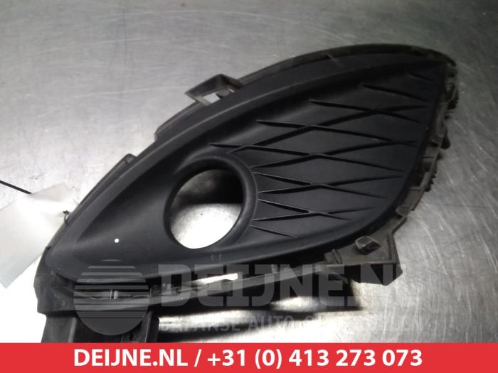 Mazda 5 Bumper Rooster O264264