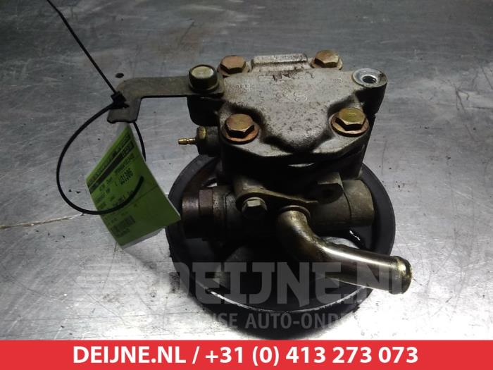 Gebruikte Pomp Servo Mitsubishi Pajero Pinin (H6/H7) 1.8 GDI 16V 3-drs. Prijs € 25,00 Margeregeling aangeboden door V.Deijne Jap.Auto-onderdelen BV