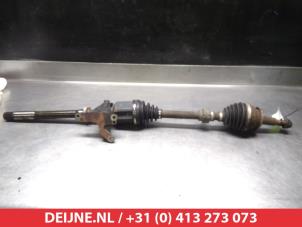 Gebruikte Steekas rechts-voor Toyota RAV4 (A3) 2.2 D-4D 16V 4x4 Prijs € 100,00 Margeregeling aangeboden door V.Deijne Jap.Auto-onderdelen BV