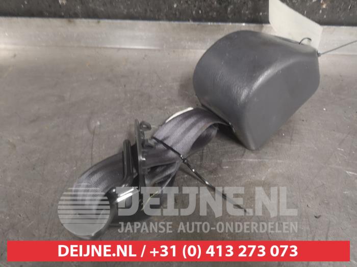 Toyota Starlet Rear seatbelt, right O316056