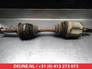 Gebruikte Aandrijfas rechts-voor Toyota Land Cruiser 90 (J9) 3.0 TD Prijs € 100,00 Margeregeling aangeboden door V.Deijne Jap.Auto-onderdelen BV