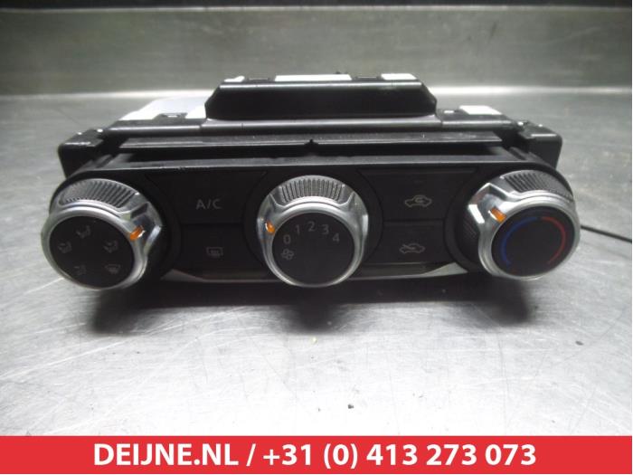 Nissan Micra Kachel Bedieningspaneel O305638