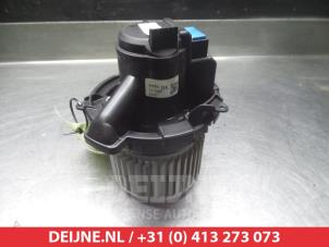 Nissan Micra Heizung Belüftungsmotor O367007 foto 2