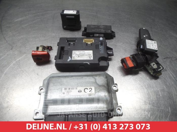 Nissan Micra Kontaktslot+Sleutel O335031