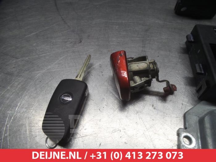 Nissan Micra Slotenset Cilinder (compleet) O278041