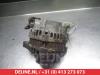 Dynamo van een Nissan Almera Tino (V10M) 2.0 16V CVT 2003