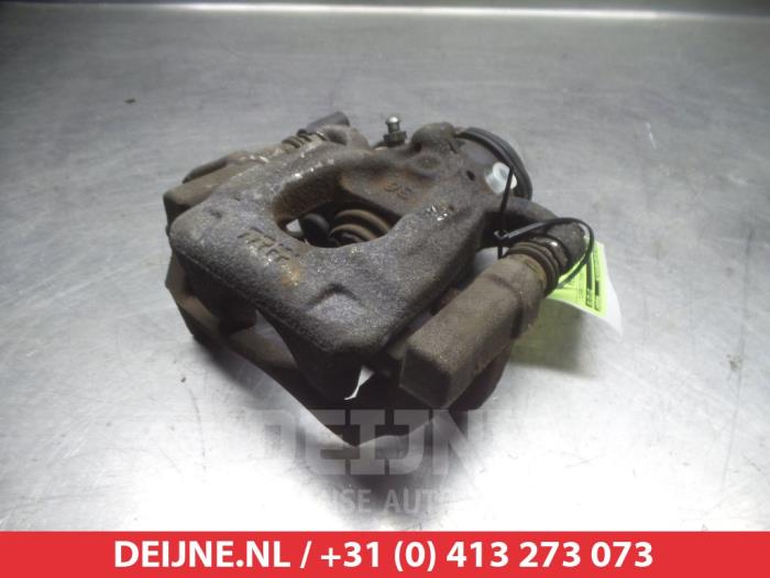 Nissan Qashqai Remklauw (Tang) links-achter O376194