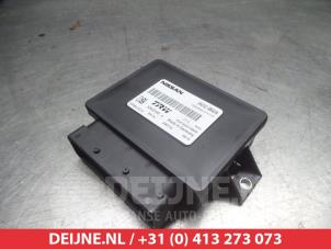 Gebruikte Handrem Module Nissan Qashqai (J11) 1.2 DIG-T 16V Prijs € 100,00 Margeregeling aangeboden door V.Deijne Jap.Auto-onderdelen BV