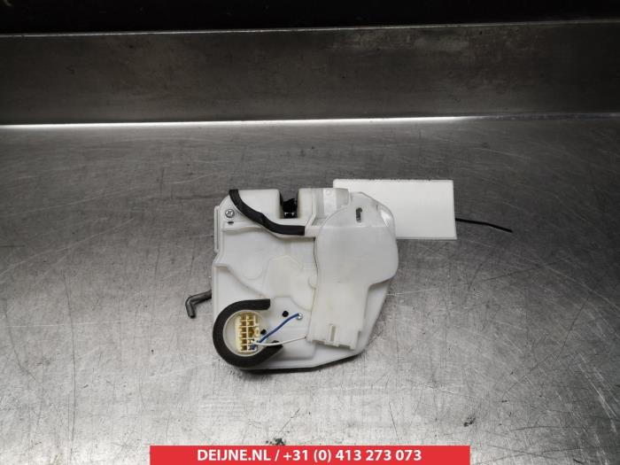 Mitsubishi Space Star Deurslot Mechaniek 4Deurs rechts-voor O280973
