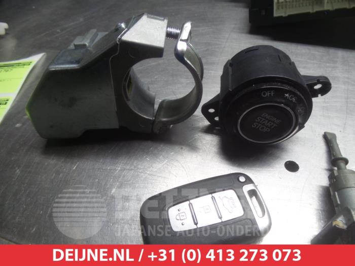 Kia Rio Kontaktslot+Sleutel O335251