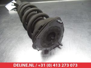 Nissan 370Z Schokdemperpoot rechts-voor O321393 foto 2