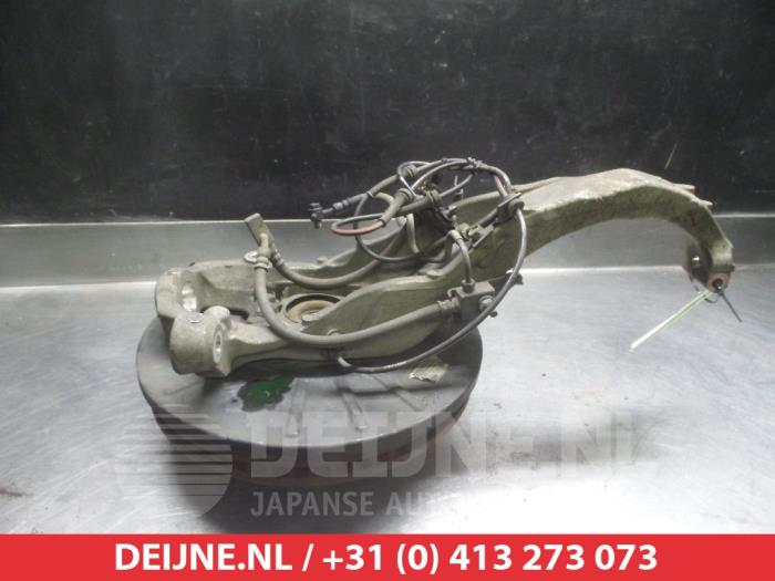 Nissan 370Z Fusee rechts-voor O323521