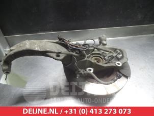 Nissan 370Z Fusee rechts-voor O323521 foto 3