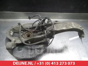 Nissan 370Z Fusee rechts-voor O323521 foto 2