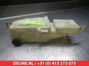 Infiniti G37 Ausgleichsbehälter O341608 foto 3