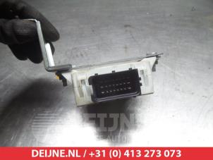 Toyota Avensis Ruitenwisser Module O309363 foto 3