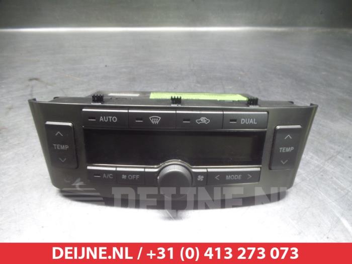 Toyota Avensis Kachel Bedieningspaneel O306333