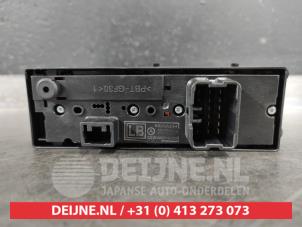 Mitsubishi Space Star Multi-functional window switch O311948 photo 2