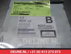 Mazda MX-5 CD player O312632 photo 2