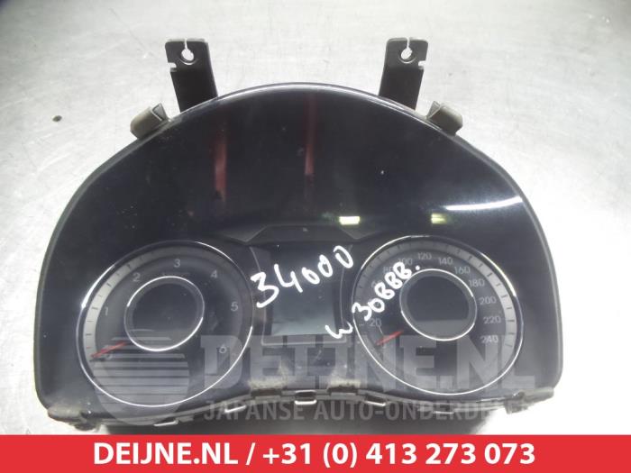 Hyundai I40 Tacho - Kombiinstrument KM O304316