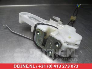 Mitsubishi Outlander Door lock mechanism 4-door, front left O279636 photo 3