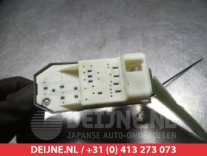 Toyota Yaris Multi-functional window switch O312440 photo 2