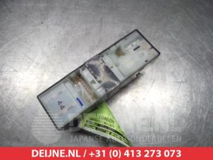 Nissan Note Multi-functional window switch O311600 photo 2
