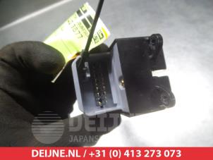 Toyota Prius Multi-functional window switch O312382 photo 3