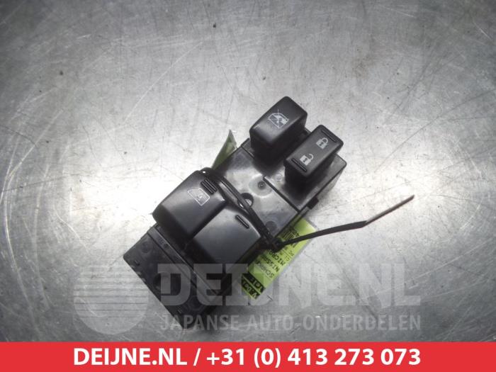 Nissan Micra Combischakelaar ramen O311719