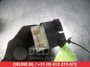 Nissan Almera Kombischalter Fenster O311626 foto 3