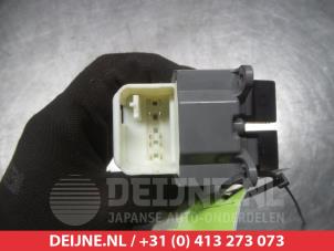 Toyota Yaris Multi-functional window switch O312438 photo 3