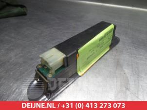 Suzuki Swift Combischakelaar ramen O312262 foto 2